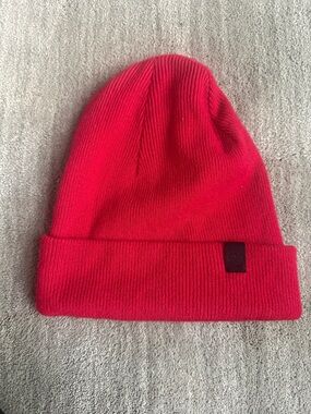 Rag and bone NWT red cashmere beanie winter hat